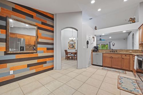 1802 Hickock Ter, Fort Pierce FL 34953-1111 exterior