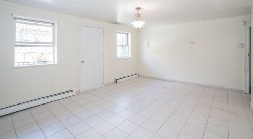 1003 Bergenline Ave, Union City NJ 07087-5002 exterior