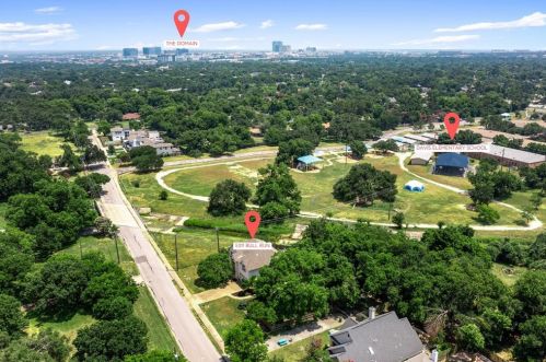 5311 Bull, Austin TX 78727-6644 exterior