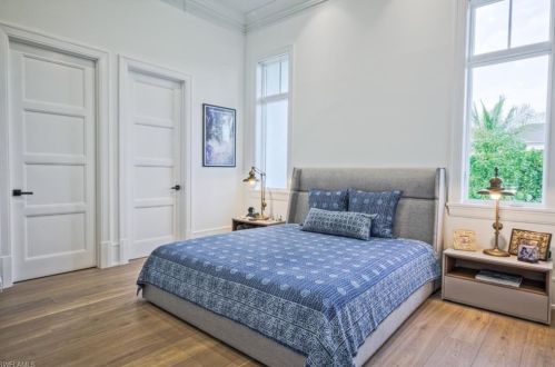 185 Cajeput Dr, Naples FL 34108-2611 exterior