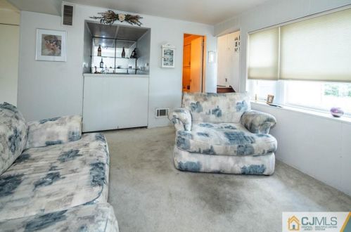 6 Clover St, Old Bridge NJ exterior