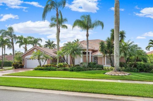 19118 Cloister Lake Ln, Boca Raton, FL 33498-4804