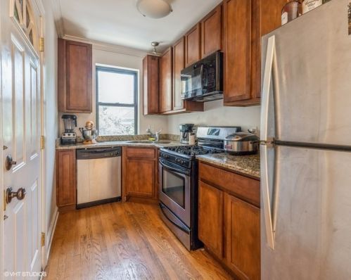 5952 Lakewood Ave, Chicago IL 60660-3350 exterior