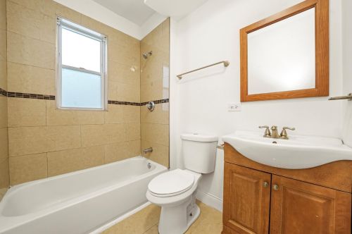 5221 Carpenter St, Chicago IL 60621-1414 exterior