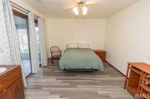 1218 Berkley Cir, Mishawaka IN 46544-4802 exterior