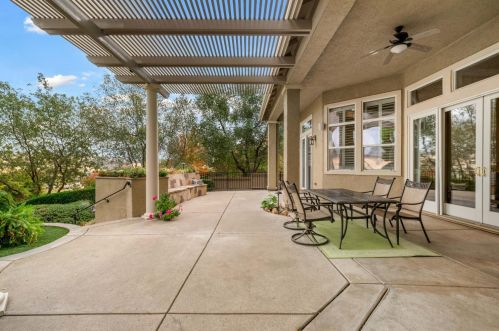 1251 Souza Dr, Folsom CA  95762-7559 exterior