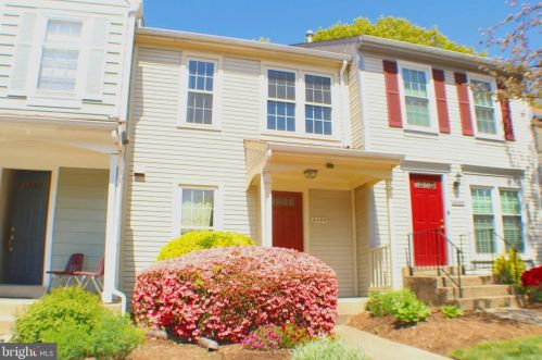 6494 Brick Hearth Ct, Alexandria VA  22306-3308 exterior