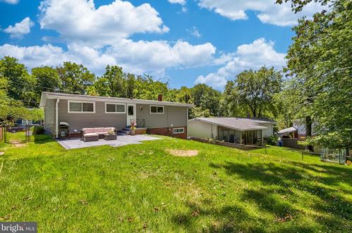 11404 Fairoak Dr, Silver Spring MD  20902-3137 exterior