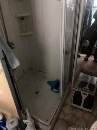 51 Belmont Ave, Enfield CT 06082-2907 exterior