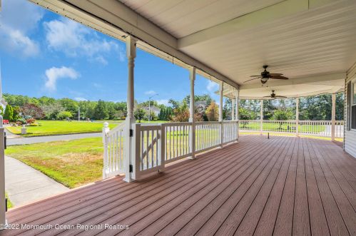 38 Bridgewater Ct, Jackson Twp NJ 08527-4030 exterior