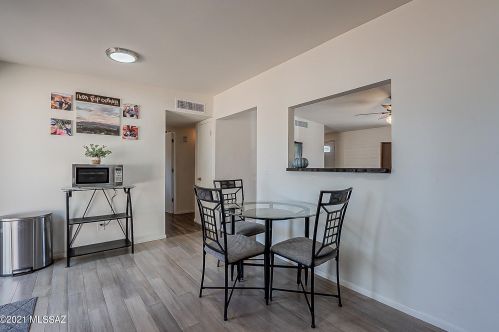 6725 Hawk Dr, Tucson AZ  85730-3247 exterior