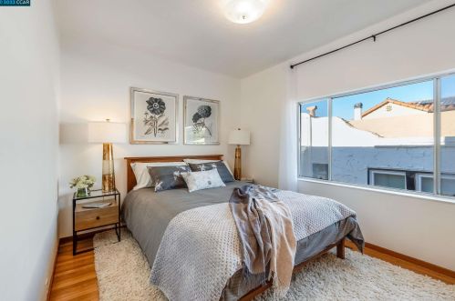 1021 Ordway St, Berkeley, CA 94706-2513