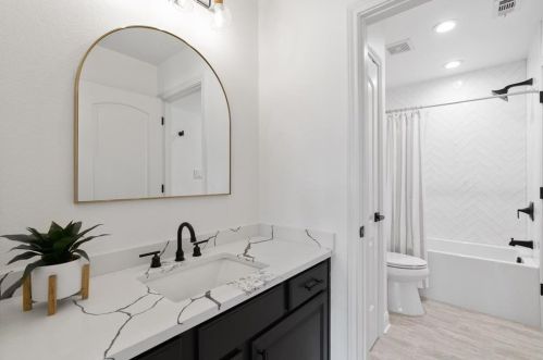 2209 Deleon Ct, Austin TX 78733-1629 exterior