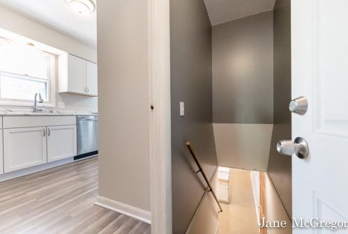 1305 Poulson Rd, Meskegon MI 49445-2532 exterior