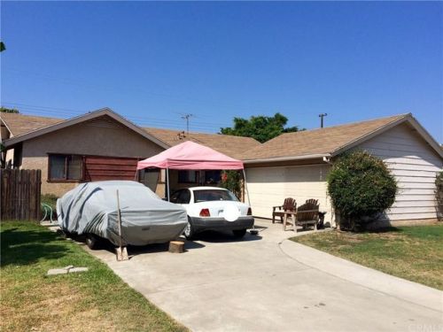 1353 Olive Ave, Fullerton CA  92833-3449 exterior