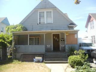 145 28th Ave, Seattle, WA 98144-2411