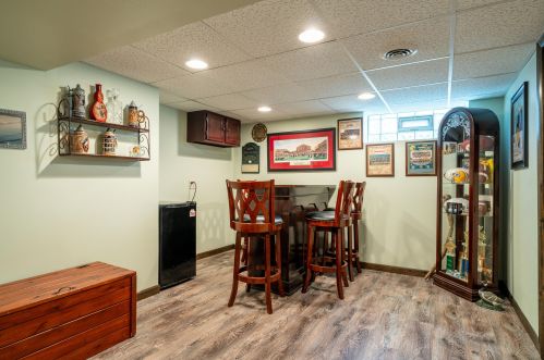 2524 Lefeber Ave, Milwaukee WI 53213-1222 exterior