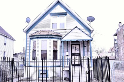 4835 Congress Pkwy, Chicago IL  60644-4934 exterior