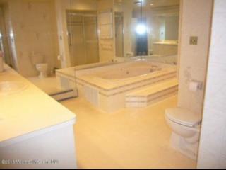 41 Fulton Ave, West Long Branch NJ  07764-1219 exterior