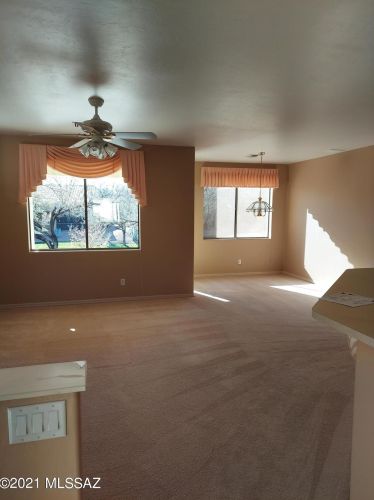 537 Aspenwood St, Green Valley AZ 85614-5976 exterior