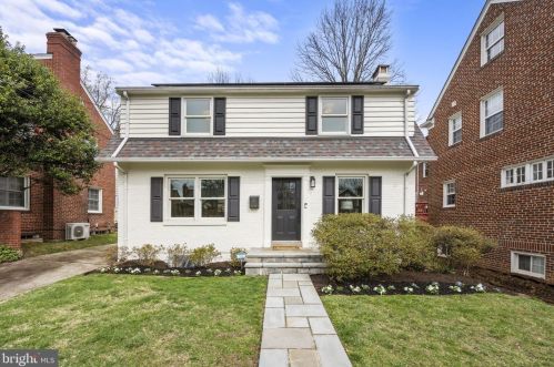 3205 Stephenson Pl, Washington, DC 20015-2421