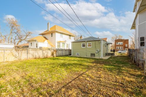 830 16 Ave, Broadview IL 60155-3018 exterior