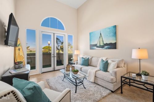 1227 Bayside Cir, Oxnard, CA 93035-2147