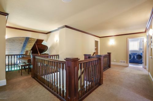 2068 Tall Pne Dr, Grand Rapids MI 49546-7923 exterior