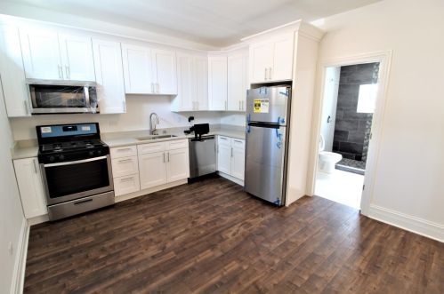 2234 California, Chicago IL 60645-3009 exterior