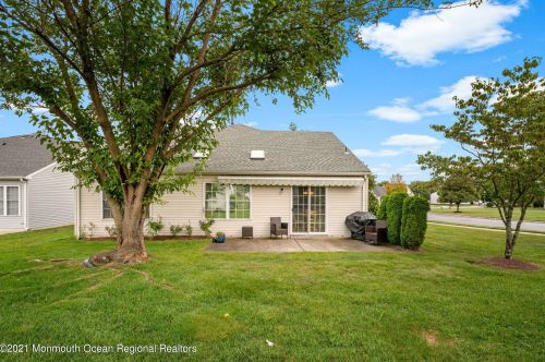 2 Abercorn Ct, Jackson Twp NJ  08527-3965 exterior