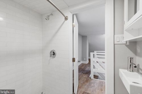 256 11th St, Philadelphia PA  19107-6735 exterior