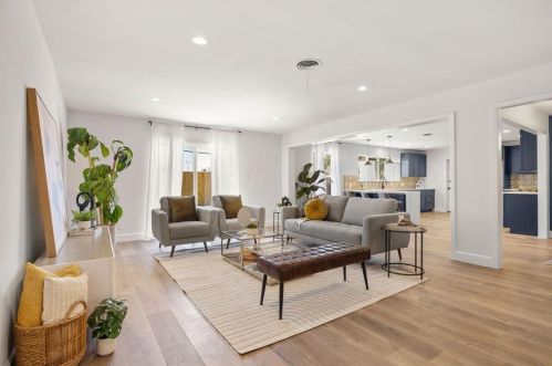 1909 Belford Dr, Austin TX 78757-8205 exterior