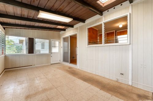 745 18 Ave, Honolulu HI 96816-4112 exterior