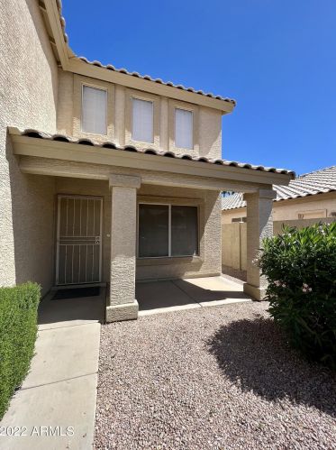 1057 Saguaro St, Chandler AZ  85224-4068 exterior