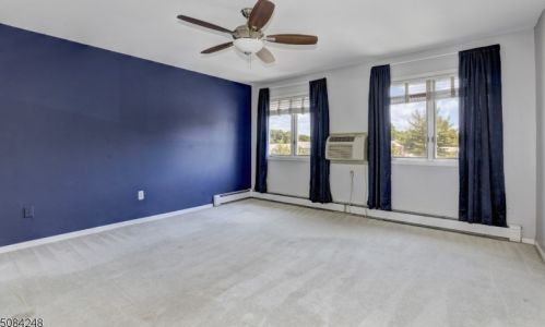 4 Victory Ct, Dover NJ 07801-5563 exterior