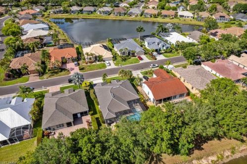 7557 Citrus Hl Ln, Naples FL 34109-0601 exterior