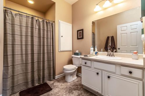 5473 Congress Ave, Madison WI 53718-2214 exterior