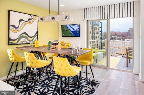 1904 Chapman Ave, Rockville MD 20852-1687 exterior