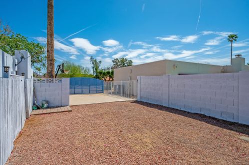 14802 3rd Ave, Phoenix AZ 85027-4747 exterior