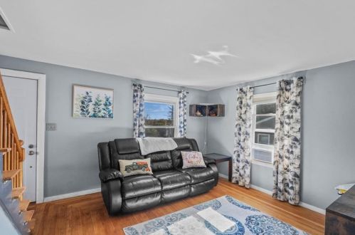 84 Harris Ave, Providence RI  02903-1012 exterior