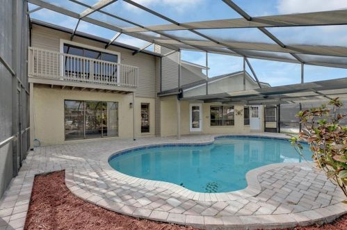 5809 Dory Way, Tampa FL 33615-3633 exterior