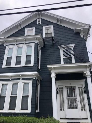 95 Park Ave, Woonsocket, RI 02895-4511