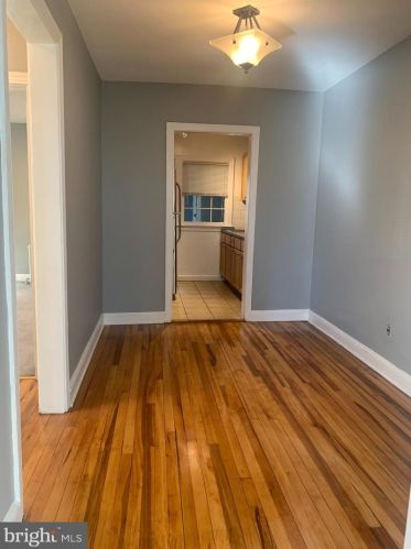 808 Taylor St, Washington DC  20011-5835 exterior