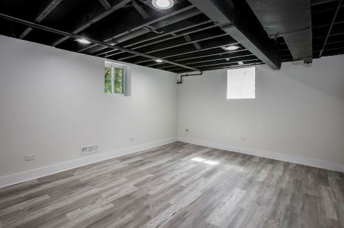 468 Emroy Ave, Elmhurst IL  60126-2019 exterior