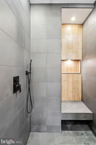 716 56th St, Philadelphia PA  19143-2508 exterior