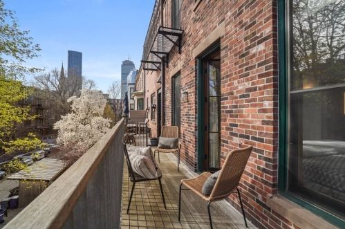 146 Newton St, Boston MA exterior