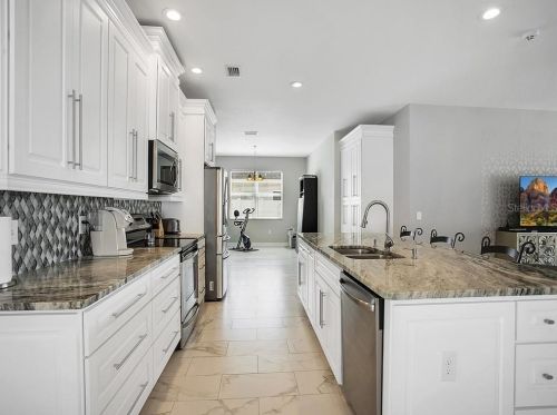 10905 Rockledge Vw Dr, Riverview FL 33579-2368 exterior