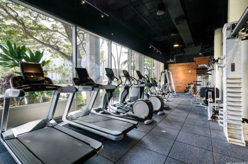 1888 Kalakaua Ave, Honolulu HI  96815-1510 exterior