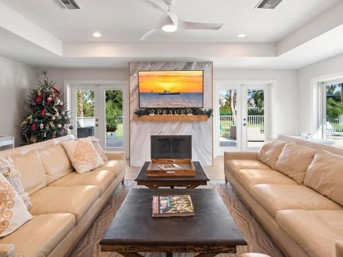 143 Mahogany Dr, Naples FL exterior