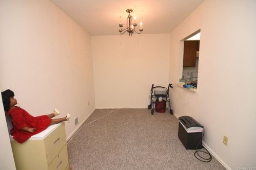 25 Huntington Cir, Peekskill NY 10566-2558 exterior